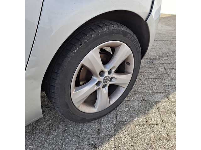 Personenauto opel, astra 1.6, grijs, bouwjaar 2010 - afbeelding 3 van  54