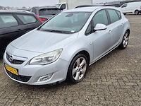 Personenauto opel, astra 1.6, grijs, bouwjaar 2010 - afbeelding 1 van  54