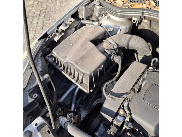 Personenauto opel, astra 1.6, grijs, bouwjaar 2010 - afbeelding 16 van  54