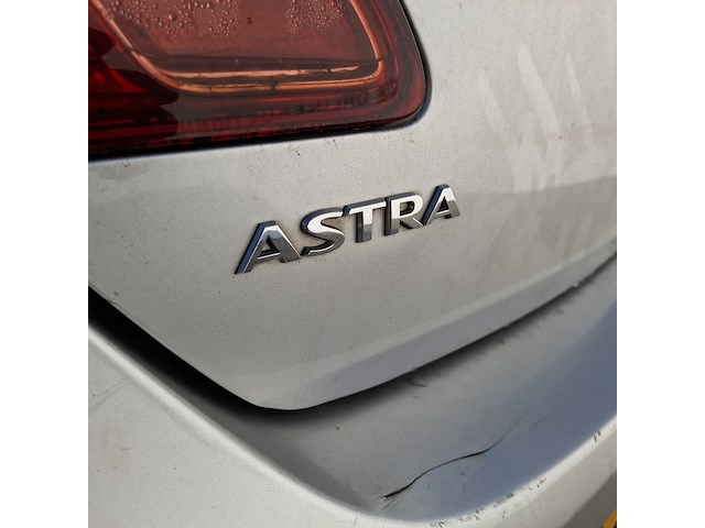 Personenauto opel, astra 1.6, grijs, bouwjaar 2010 - afbeelding 17 van  54