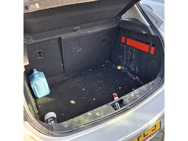 Personenauto opel, astra 1.6, grijs, bouwjaar 2010 - afbeelding 41 van  54