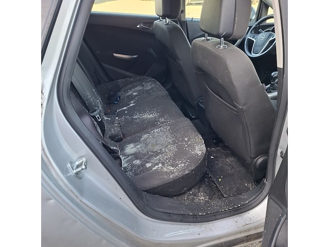 Personenauto opel, astra 1.6, grijs, bouwjaar 2010 - afbeelding 43 van  54