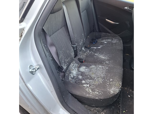 Personenauto opel, astra 1.6, grijs, bouwjaar 2010 - afbeelding 44 van  54