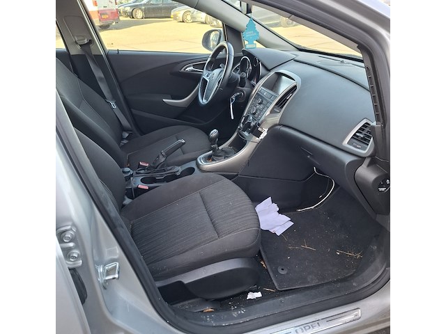 Personenauto opel, astra 1.6, grijs, bouwjaar 2010 - afbeelding 46 van  54