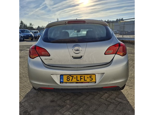 Personenauto opel, astra 1.6, grijs, bouwjaar 2010 - afbeelding 51 van  54