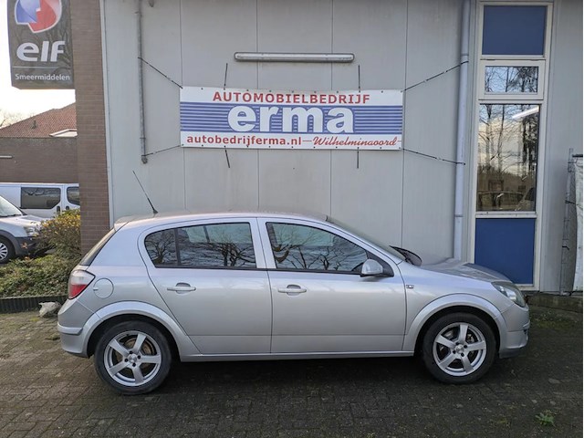 Personenauto, opel, astra 1,6i, grijs, 2005 - afbeelding 1 van  3