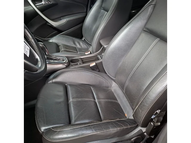 Personenauto, opel, astra, 2.0 cdti sport, 2010 - afbeelding 30 van  73