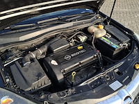 Personenauto, opel, astra, 2006 - afbeelding 24 van  38