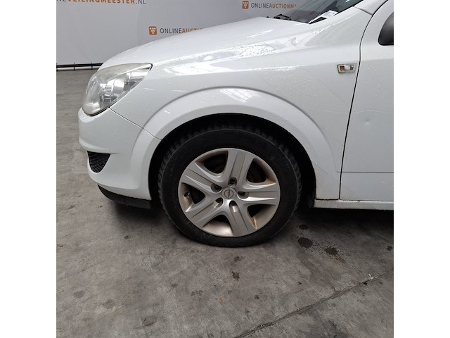 Personenauto, opel, astra, 2009 - afbeelding 2 van  46