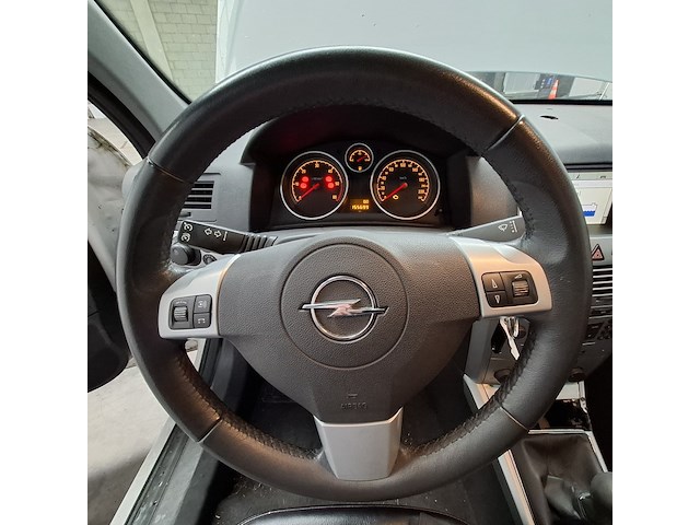 Personenauto, opel, astra, 2009 - afbeelding 18 van  46