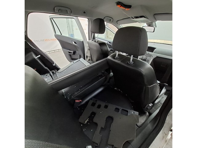 Personenauto, opel, astra, 2009 - afbeelding 30 van  46