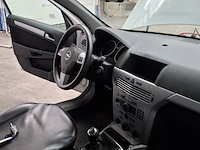 Personenauto, opel, astra, 2009 - afbeelding 31 van  46