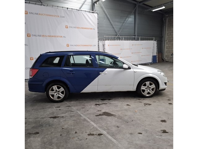 Personenauto, opel, astra, 2009 - afbeelding 34 van  46