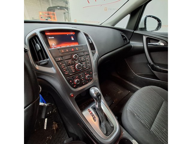 Personenauto, opel, astra, 2012 - afbeelding 27 van  56