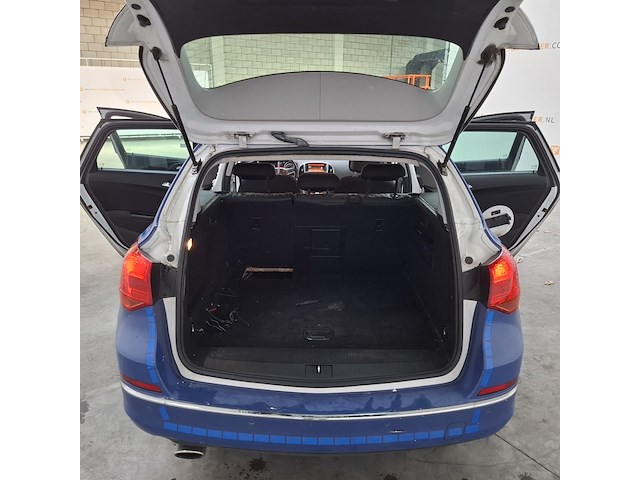 Personenauto, opel, astra, 2012 - afbeelding 30 van  56