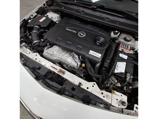 Personenauto, opel, astra, 2012 - afbeelding 42 van  56