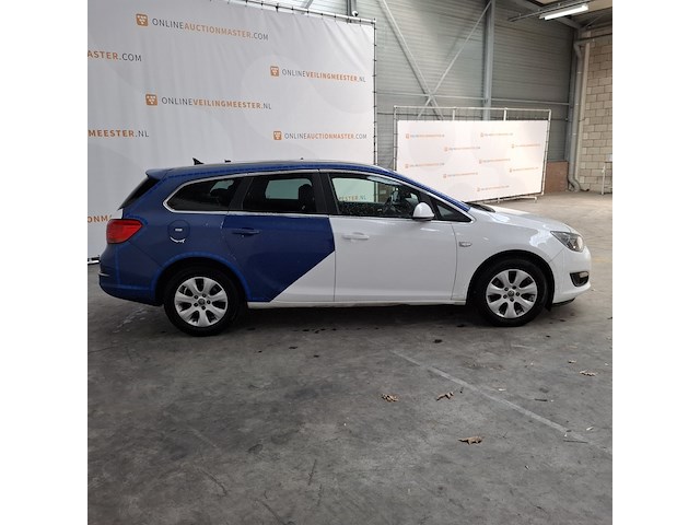 Personenauto, opel, astra, 2012 - afbeelding 34 van  56