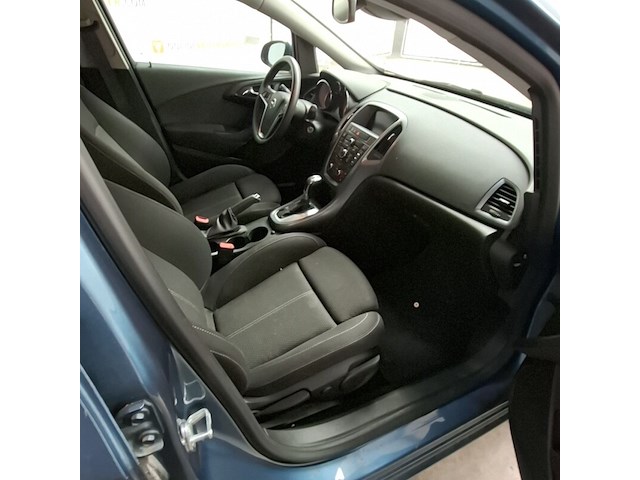 Personenauto, opel, astra, 2014 - afbeelding 19 van  28