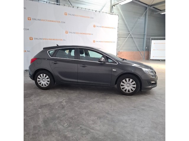 Personenauto, opel, astra, 2015 - afbeelding 28 van  33