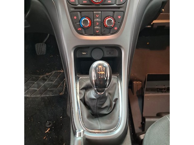 Personenauto, opel, astra, 2015 - afbeelding 16 van  29