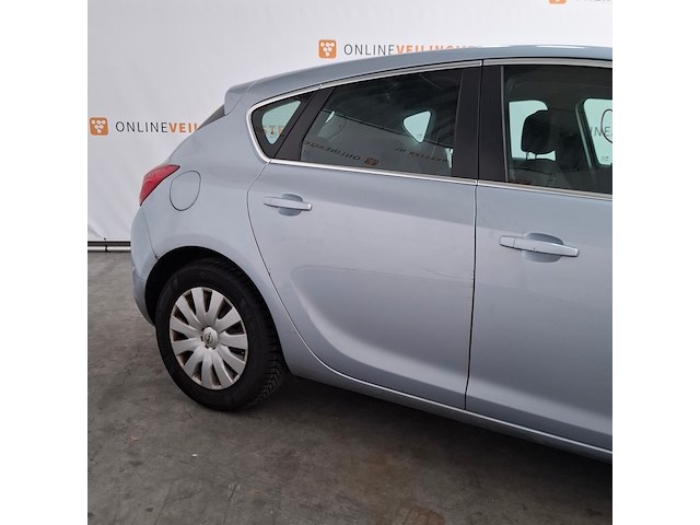 Personenauto, opel, astra, 2015 - afbeelding 26 van  29