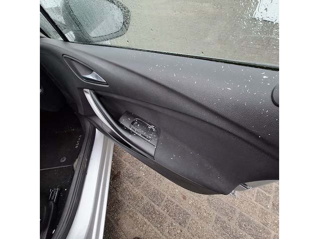 Personenauto, opel, astra, 2017 - afbeelding 32 van  45