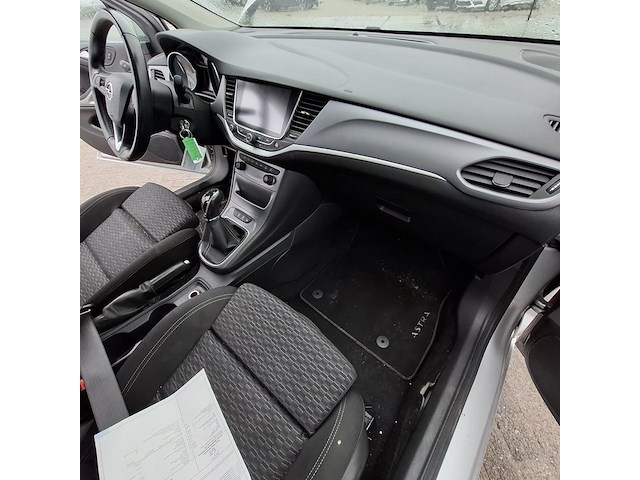 Personenauto, opel, astra, 2017 - afbeelding 35 van  45