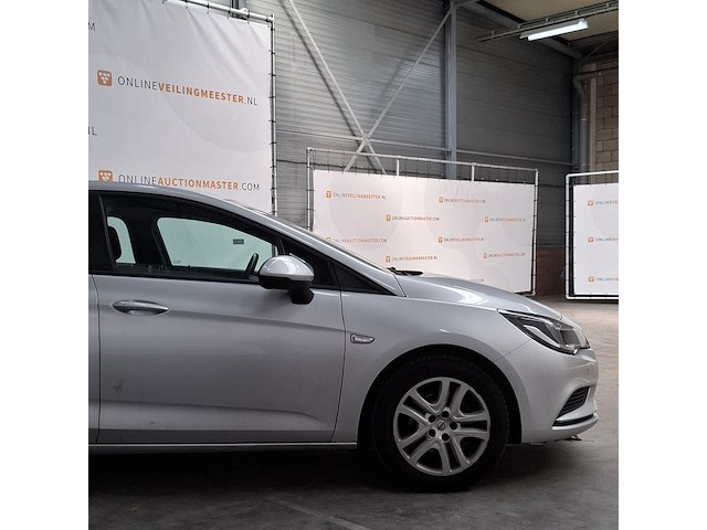 Personenauto, opel, astra, 2018 - afbeelding 26 van  31