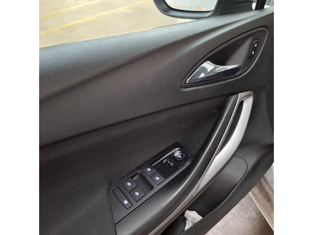 Personenauto, opel, astra, 2018 - afbeelding 31 van  73
