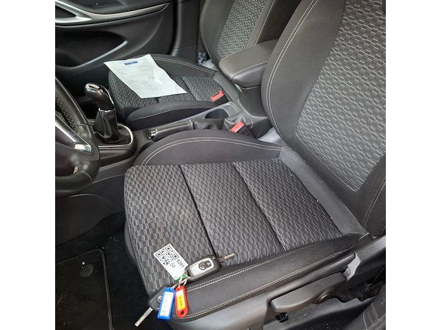 Personenauto, opel, astra, 2018 - afbeelding 33 van  73