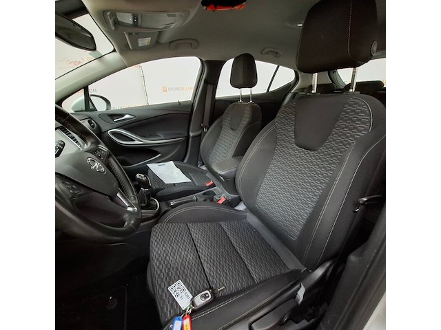 Personenauto, opel, astra, 2018 - afbeelding 35 van  73