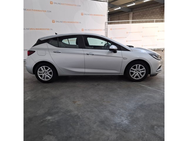 Personenauto, opel, astra, 2018 - afbeelding 34 van  73