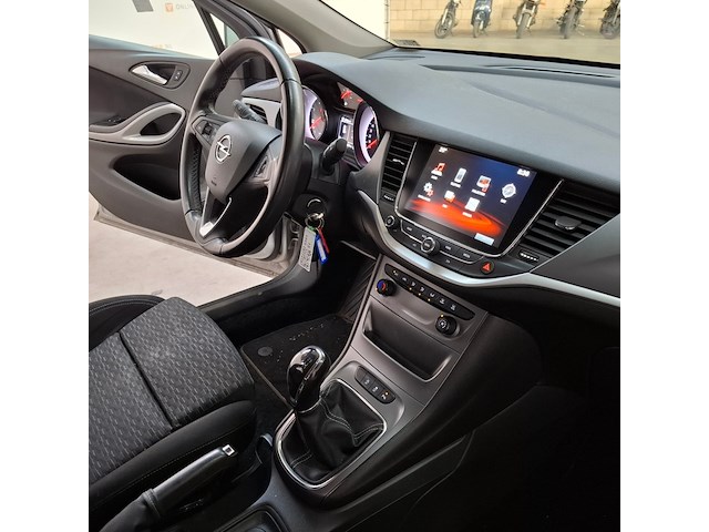 Personenauto, opel, astra, 2018 - afbeelding 51 van  73