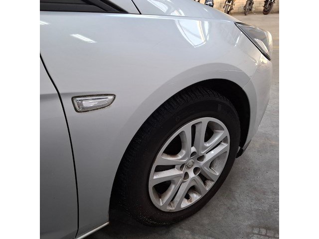 Personenauto, opel, astra, 2018 - afbeelding 45 van  73