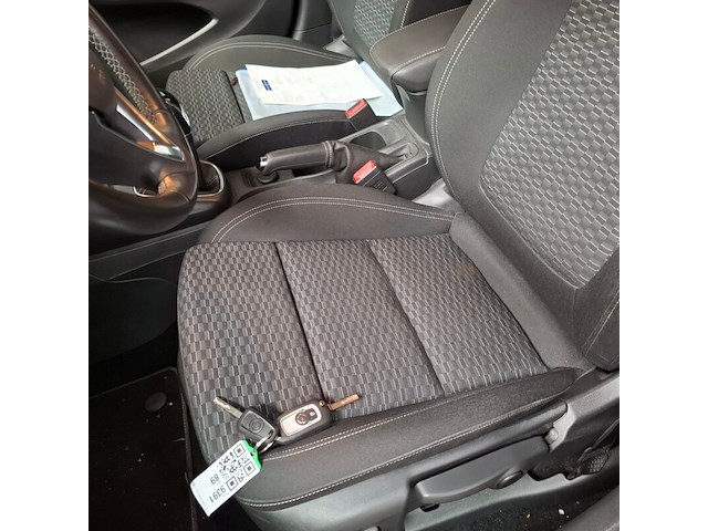 Personenauto, opel, astra, 2018 - afbeelding 38 van  76