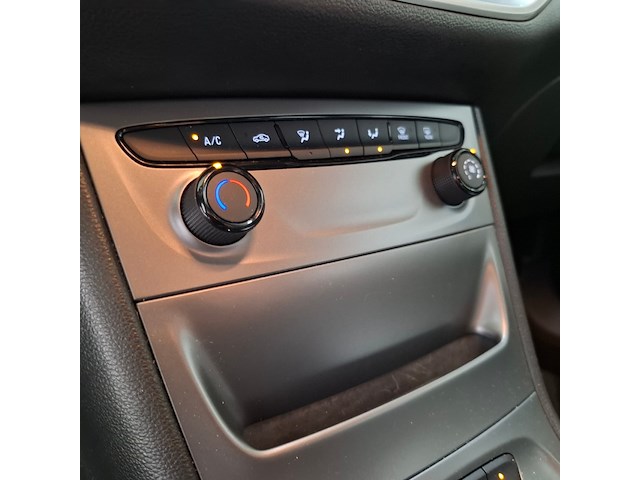 Personenauto, opel, astra, 2018 - afbeelding 44 van  76