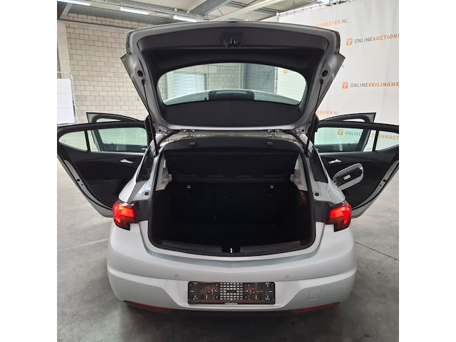 Personenauto, opel, astra, 2018 - afbeelding 51 van  76