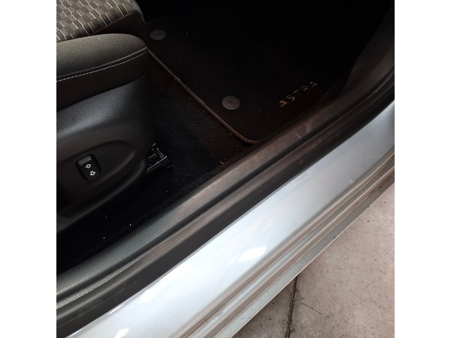 Personenauto, opel, astra, 2018 - afbeelding 59 van  76