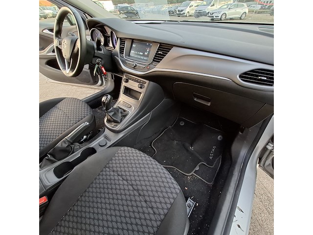 Personenauto, opel, astra, 2019 - afbeelding 33 van  43