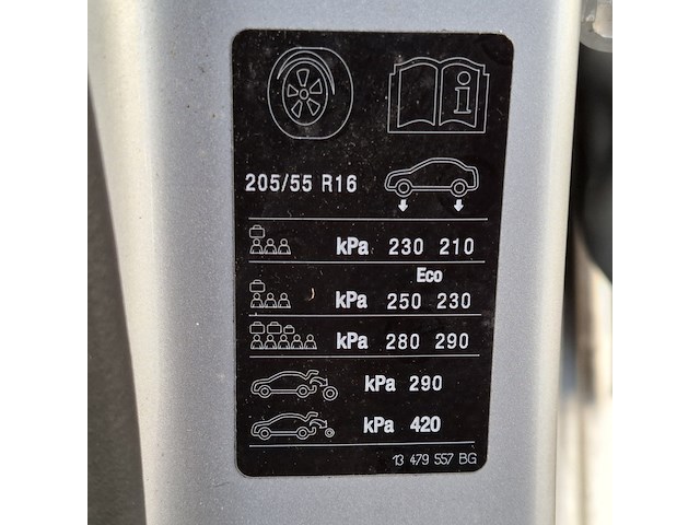 Personenauto, opel, astra, 2019 - afbeelding 36 van  43