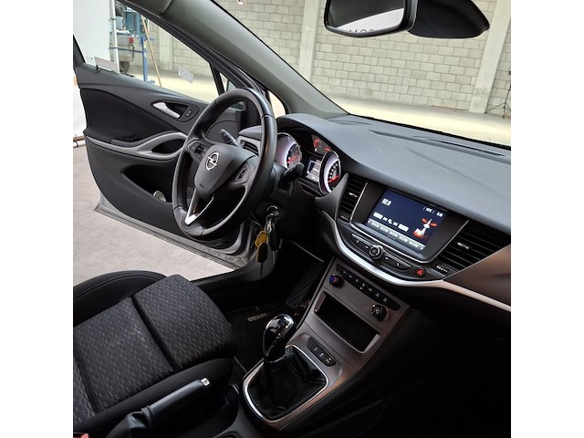 Personenauto, opel, astra, 2019 - afbeelding 35 van  55