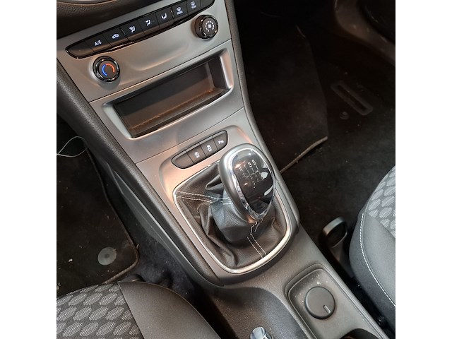 Personenauto, opel, astra, 2019 - afbeelding 26 van  54