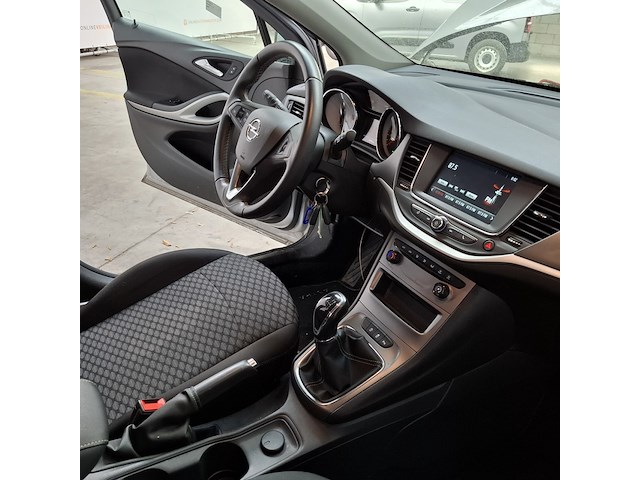 Personenauto, opel, astra, 2019 - afbeelding 35 van  54
