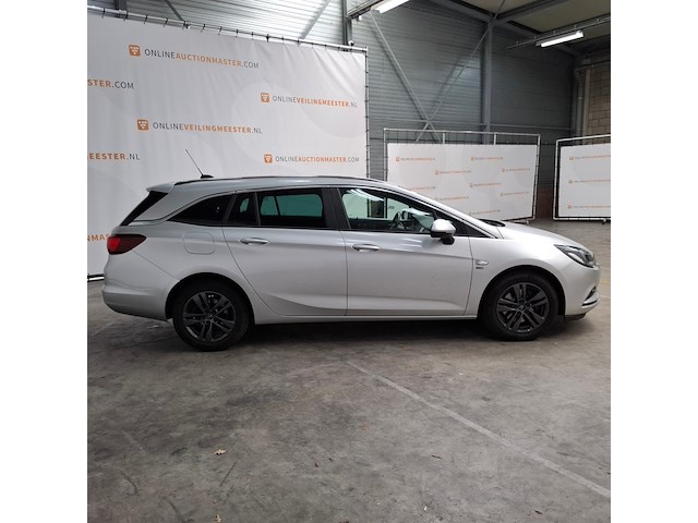Personenauto, opel, astra, 2019 - afbeelding 34 van  58