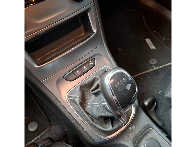 Personenauto, opel, astra, 2019 - afbeelding 29 van  62