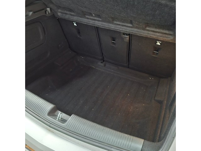 Personenauto, opel, astra, 2019 - afbeelding 36 van  62