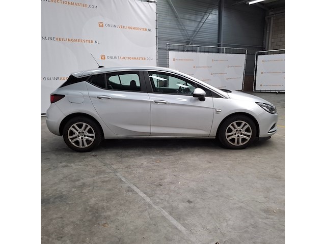 Personenauto, opel, astra, 2019 - afbeelding 34 van  62