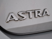 Personenauto, opel, astra, 2019 - afbeelding 52 van  62