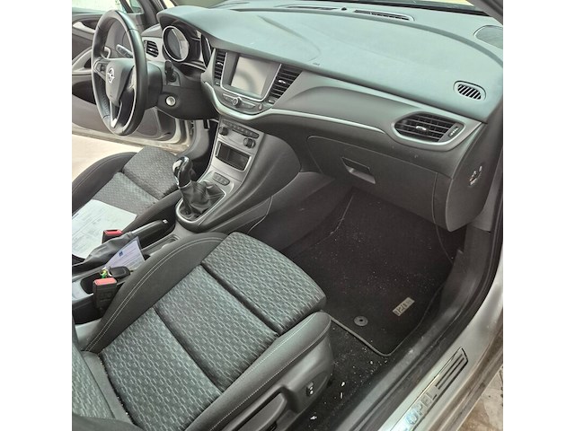 Personenauto, opel, astra, 2019 - afbeelding 19 van  35