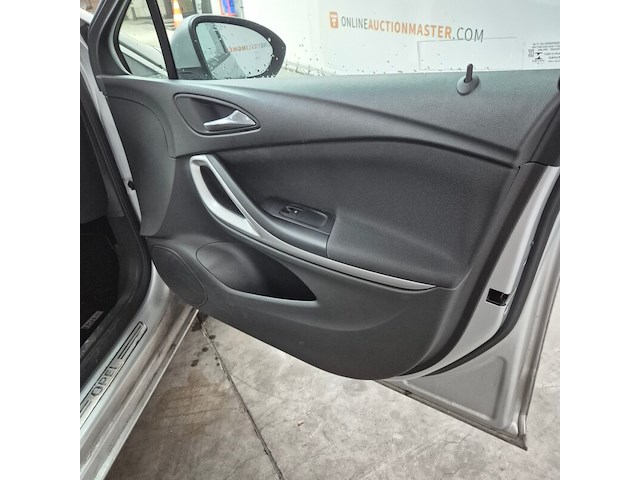 Personenauto, opel, astra, 2019 - afbeelding 21 van  35
